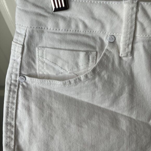 NWT Women’s Unpublished Emma Short White Size 28 #346 - Picture 5 of 12